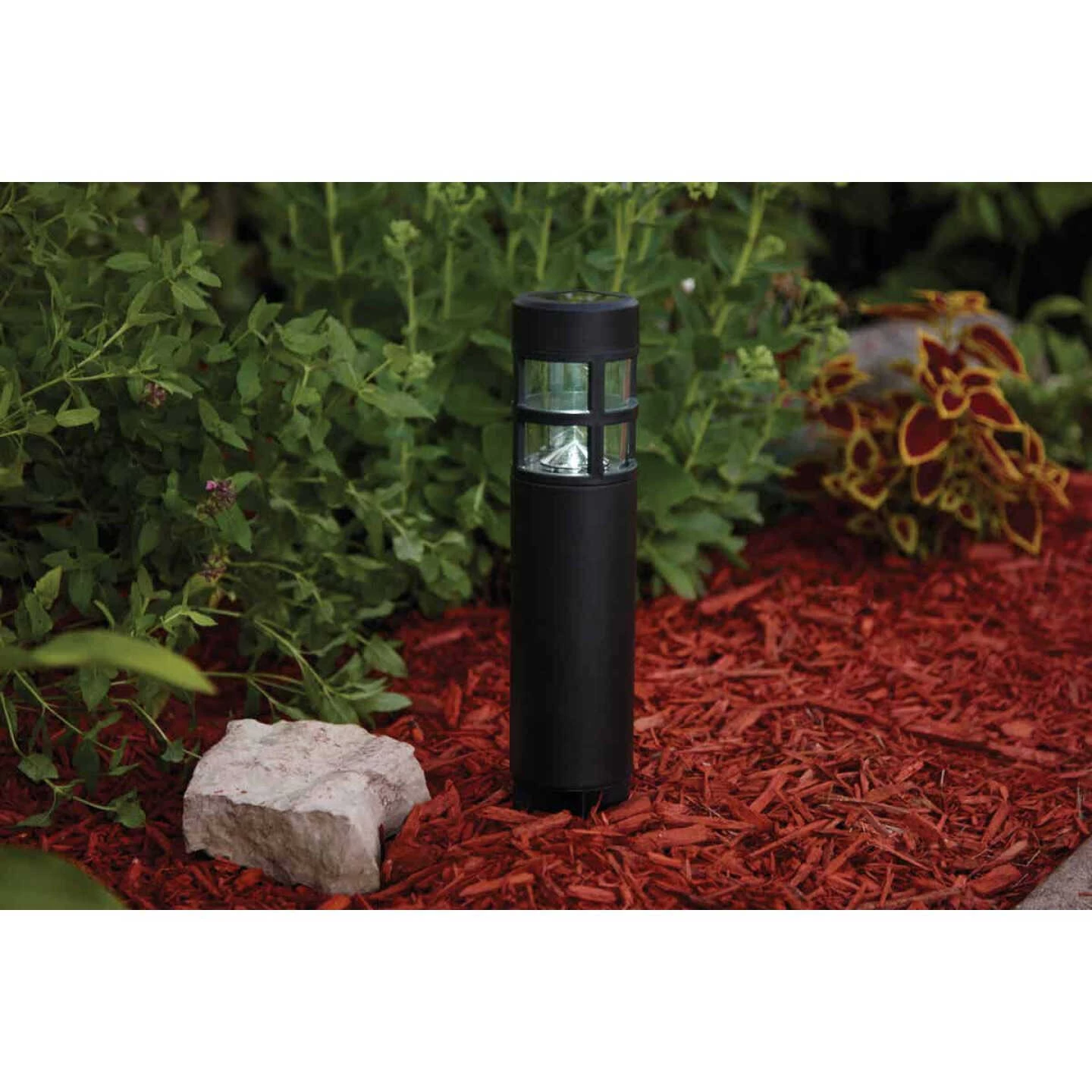 New 😉 Outdoor Expressions Black 3 Lumens Metal Solar Path Light 🎁 2 New 😉 Outdoor Expressions Black 3 Lumens Metal Solar Path Light 🎁 - Image 2